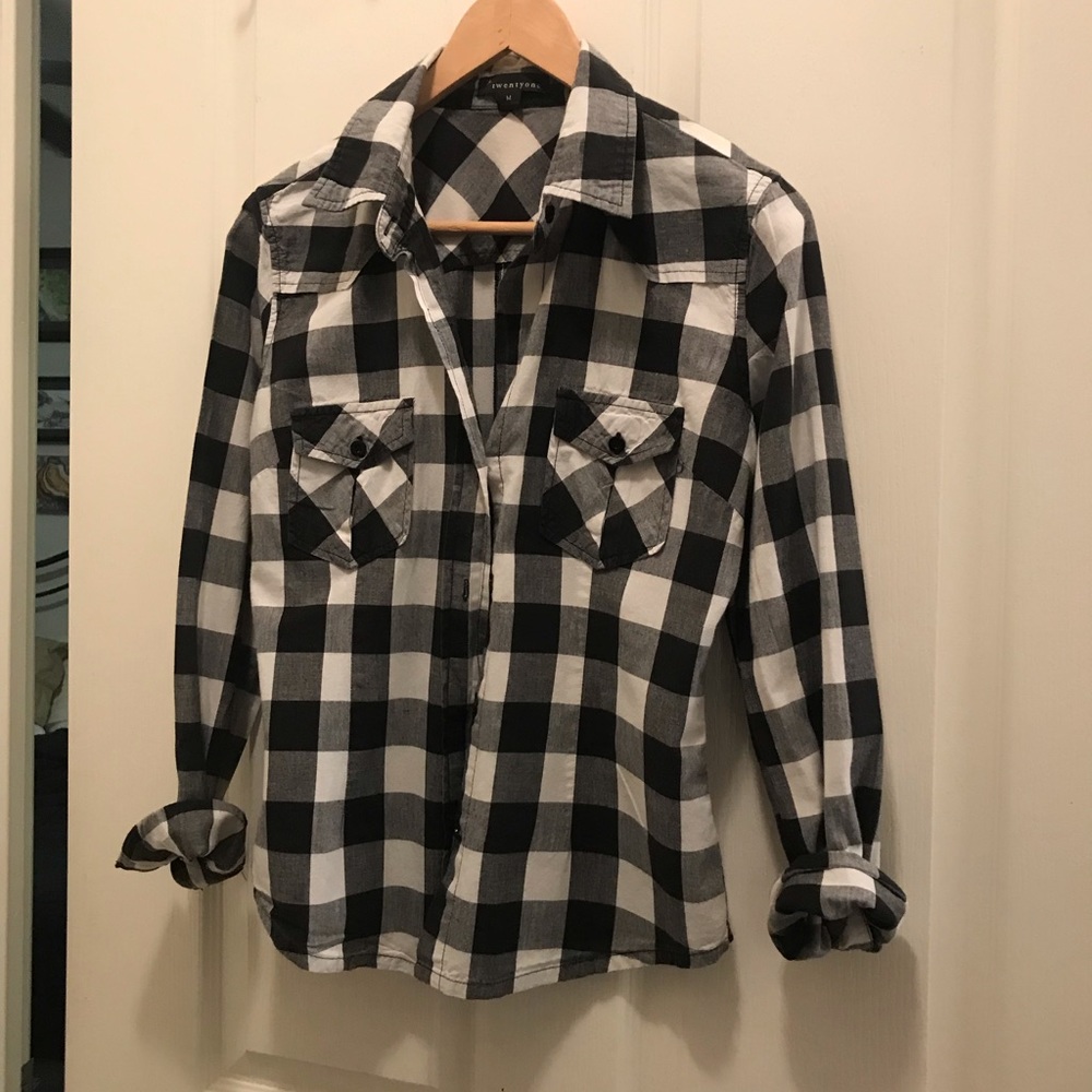 Forever 21 Black and White Flannel